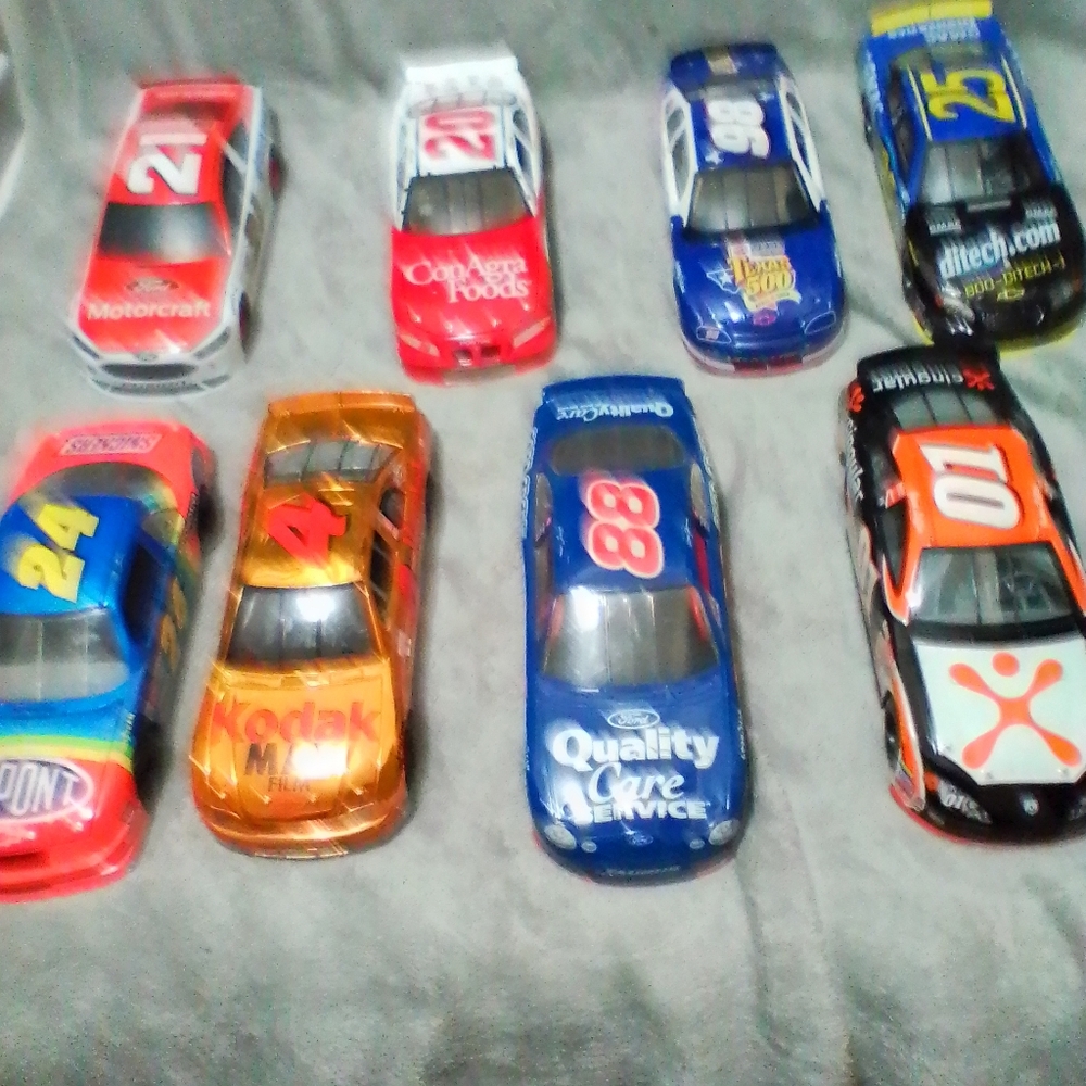 8 Classic NASCAR 1/24 Scale No Box's Good Condition Great Value Rare Fine